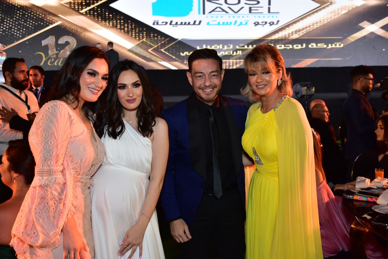 نجوم الفن