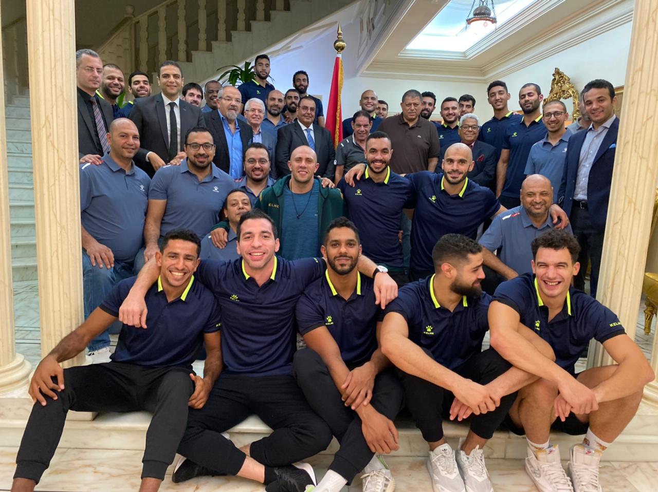 قنصل مصر بالسعودية يقيم مأدبة عشاء لبعثة يد الزمالك