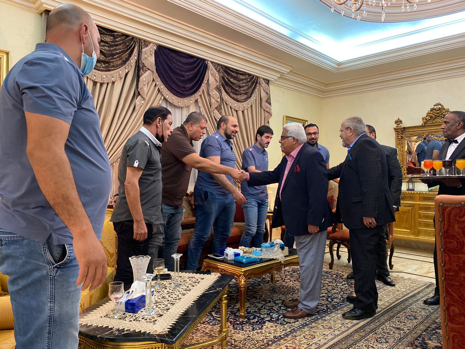 قنصل مصر بالسعودية يقيم مأدبة عشاء لبعثة يد الزمالك