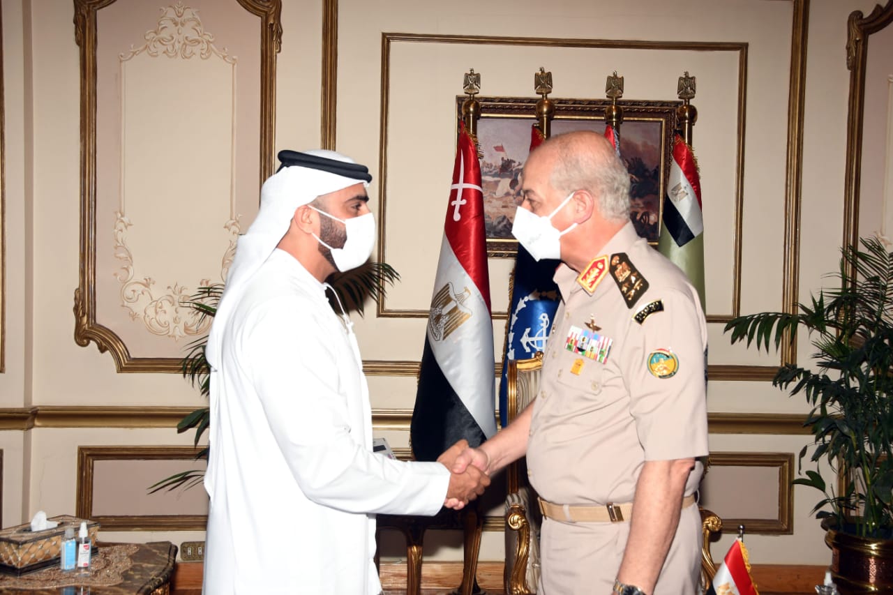 أثناء اللقاء