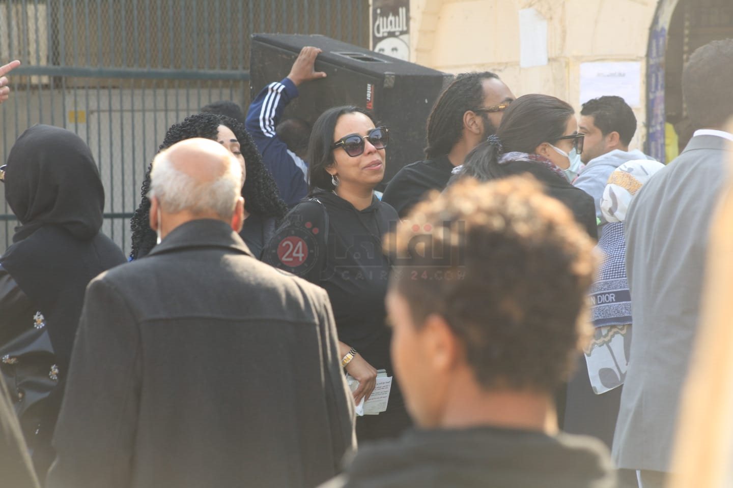 جنازة نجل شقيقة الفنان محمد منير (10)