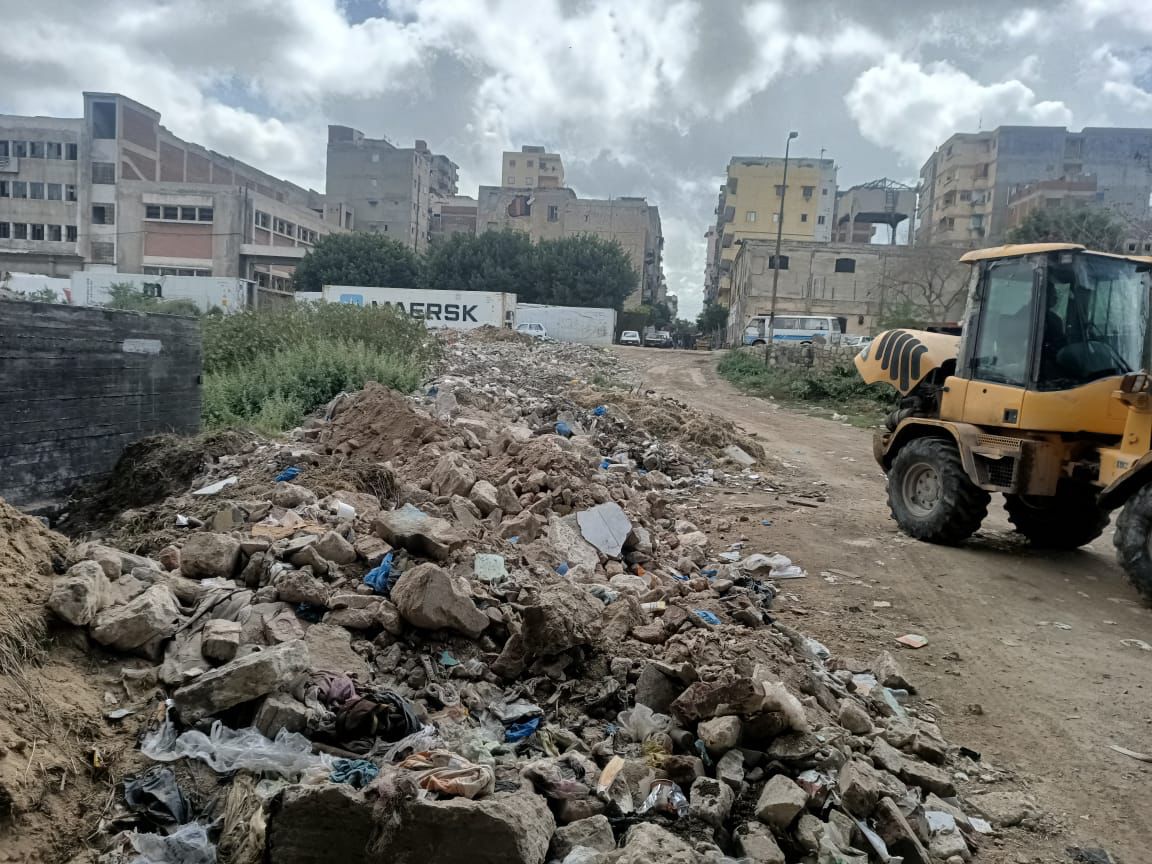 وقف أعمال بناء مخالف بحي غرب الإسكندرية 