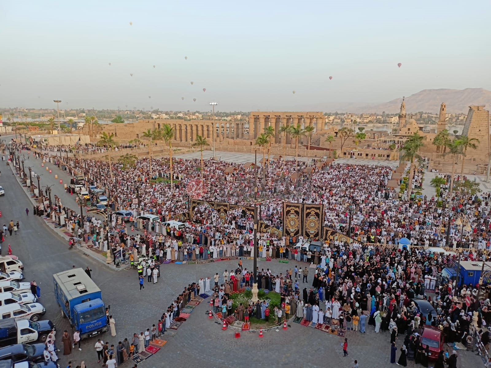 العيد فرحة 15 صورة ترصد صلاة عيد الفطر في الأقصر صور