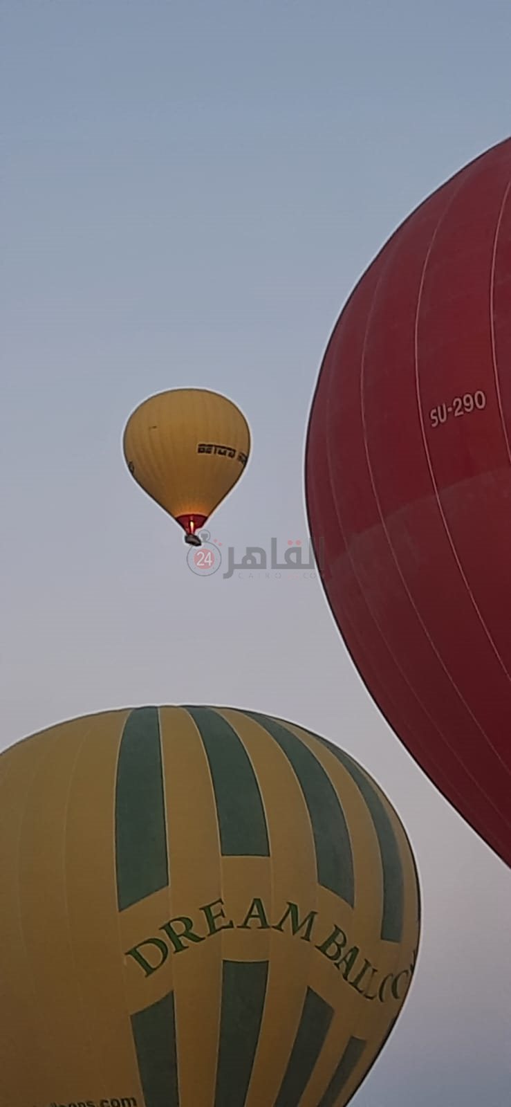 خروج رحلات البالون الطائر في الأقصر