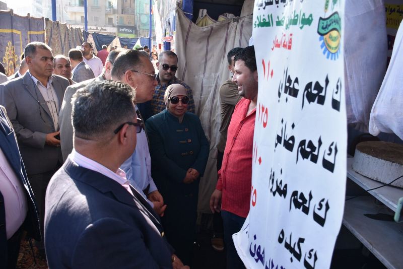 محال بيع اللحوم بمعرض أهلا مدارس بالشرقية 01