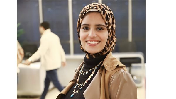 منى عقبي