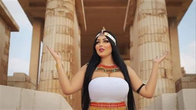 بعد قرار حبسها.. 3 مشاهد من محاكمة البلوجر سلمى الشيمي لنشر فيديوهات مُخلة| صور 