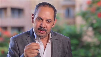 كمال أبو رية: الدراما والسينما يُعانيان من أزمة كبيرة في السيناريو.. ولو زهقت من الفن هرسم لوحات وأبيعها | حوار
