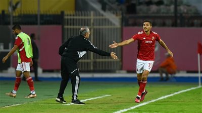 محمد شريف وحمدي فتحي يشاركان مع الأهلي أمام الرجاء المغربي