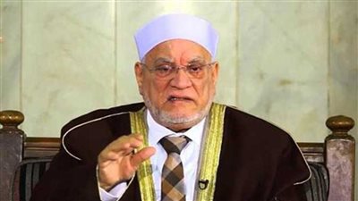 بعد الجدل حول القرار.. أحمد عمر هاشم: الصلاة على الرسول بعد الصلاة المفروضة جماعة ليست بدعة