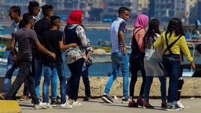 تصل للمؤبد وغرامة 300 ألف جنيه.. عقوبات التحرش الجنسي وحيازة الألعاب النارية | بث مباشر