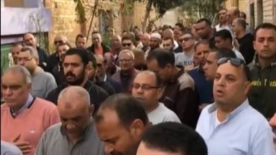 بعد تركه رسالة غامضة.. أهالي بنها يشيعون جثمان شاب لقي مصرعه غرقا في مياه رياح التوفيقية| بث مباشر 