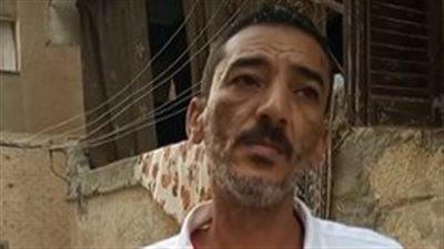 عصابة تنقيب عن الآثار تدفن عامل في مقبرة.. وأقارب الضحية: عاوزين جثته ندفنها| فيديو