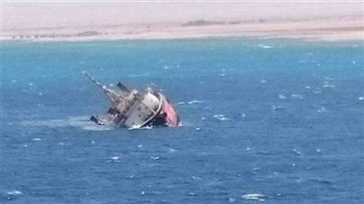 بينهم أجانب.. إنقاذ 37 شخصا بعد غرق لنش سياحي بالغردقة
