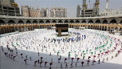 22 ألف جنيه زيادة في أسعار عمرة رمضان 2024 | بث مباشر 