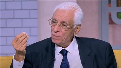 حسام موافي يكشف سر صعوبة الإقلاع عن التدخين | فيديو