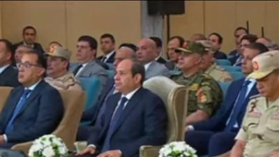 السيسي يشهد موسم حصاد القمح وافتتاح مصنع إنتاج البطاطس في شرق العوينات | بث مباشر