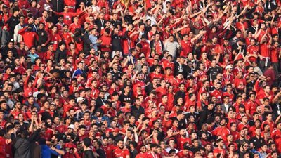 الموافقة على حضور 10 آلاف مشجع لمباراة الأهلي والترجي بدوري أبطال إفريقيا | بث مباشر