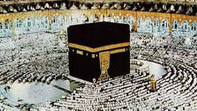 اعتمر لنفسه وحج عن غيره فما الحكم؟.. الإفتاء توضح