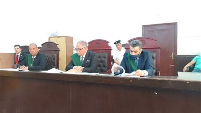  للنطق بالحكم.. حجز محاكمة أب وأبنائه الثلاثة لاتهامهم بقتل شاب في الفيوم إلى جلسة غدٍ الخميس