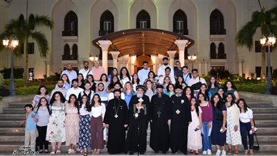 البابا تواضروس الثاني يستقبل مجموعة من الشباب القبطي بنيوچيرسي