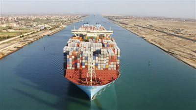 انتظام حركة الملاحة بقناة السويس بعد التعامل مع عطل ناقلة البترول SEAVIGOUR| بث مباشر