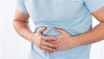  أبرزها الموز.. تعرف على أطعمة صحية تقلل من الإصابة بالانتفاخ