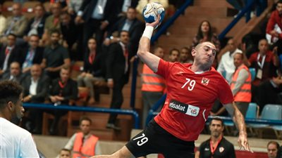 سيسا لاعب يد الأهلي: أتمنى الاحتراف بالخارج ونسعى لتحقيق ميدالية في سوبر جلوب.. والمنتخب يمكنه بلوغ أولمبياد باريس | حوار