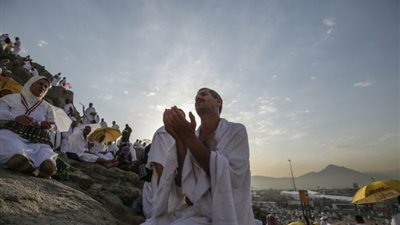بث مباشر لمناسك الحج من عرفات