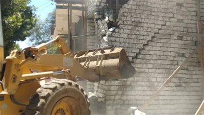 استرداد 30 فدانا وإزالة 87 حالة تعدٍ بالبناء على الأراضي الزراعية بمراكز المنيا
