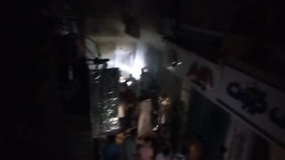 حريق يلتهم 4 محلات في مول شهير بمطروح.. ومحاولات للسيطرة عليه