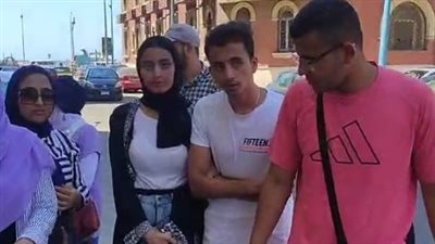 طلاب تجارة الإسكندرية يستغيثون: نظام الساعات المعتمدة سبب في رسوبنا | بث مباشر 