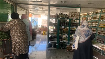إقبال على شراء اللحوم والخضروات بمنافذ الزراعة بعد تخفيض أسعارها| بث مباشر