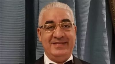 مات خلال الكشف على مريضة.. حزن أصدقاء طبيب الأورام إيهاب الشيخ أثناء تشييع جثمانه بطنطا |بث مباشر
