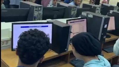 لتسجيل الرغبات.. توافد طلاب الثانوية العامة على معامل تنسيق جامعة عين شمس في المرحلة الثانية| بث مباشر 