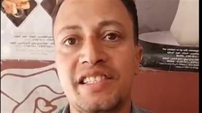 خلي بالك من الدمغة.. أحد تجار المعدن الأصفر بسوهاج يوضح الفرق بين الذهب الأصلي والمغشوش| بث مباشر 