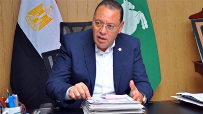 محافظ الشرقية يحيل أكثر من 19 عاملا للتحقيق لتقصيرهم في العمل