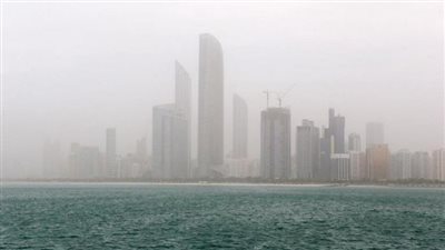 حالة الطقس اليوم السبت 26/8/2023 في الإمارات.. ضباب وسقوط أمطار