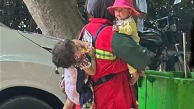 بعد نشر القاهرة 24.. سداد ديون عاملة النظافة جامعة القمامة بابنتيها: أخيرا جبت بوتاجاز