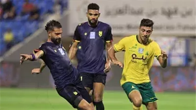 محمد شريف يقود تشكيل الخليج ضد الشباب في الدوري السعودي