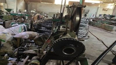 مقلدة ومغشوشة.. التحقيق مع صاحب مصنع كابلات كهربائية دون ترخيص بالقاهرة