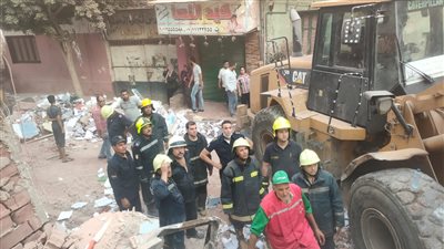3 وفيات و5 مصابين في انهيار عقار بحدائق القبة
