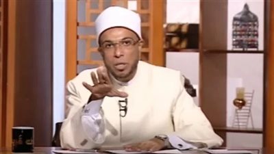 الشك يفسد العلاقات.. داعية إسلامي يحذر من التفتيش وراء الزوج
