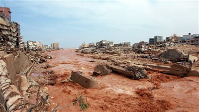 ليبيا تكافح كارثة كان يمكن تجنبها.. جثث في كل مكان وتوقعات بوصول عدد الضحايا لـ 20 ألف شخص
