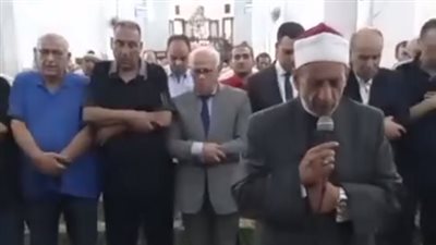 بمشاركة المحافظ.. العشرات يؤدون صلاة الجنازة على شقيقة كامل أبو علي رئيس المصري البورسعيدي | بث مباشر 