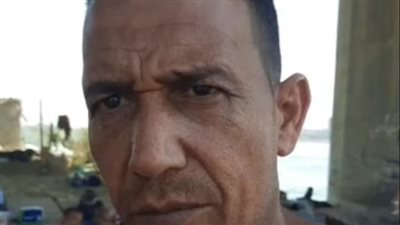 تفاصيل غرق جزئي لباخرة في المنيا بعد اصطدامها بكوبري.. وأحد العمال: كان على متنها أكثر من 120 عامل | بث مباشر