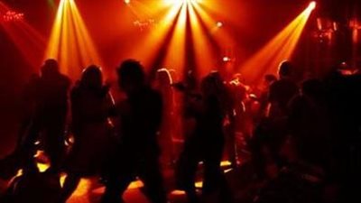 غدًا.. نظر تجديد حبس 26 شابًا بينهم فتاة بتهمة بمحاولة إقامة حفل مخالف داخل فيلا بأكتوبر