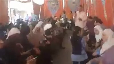 توافد المئات من أهالي الدقهلية على مكاتب الشهر العقاري لتحرير توكيلات لدعم الرئيس السيسي| بث مباشر 