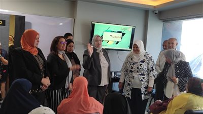 تدريب معلمات التعليم المجتمعي بالفيوم على المنصة الإلكترونية بالتعاون مع منظمة الغذاء العالمي | صور