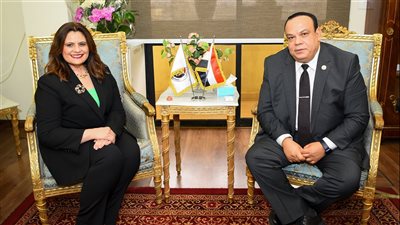  رئيس الوطنية للانتخابات يبحث مع وزيرة الهجرة آليات تصويت المصريين بالخارج